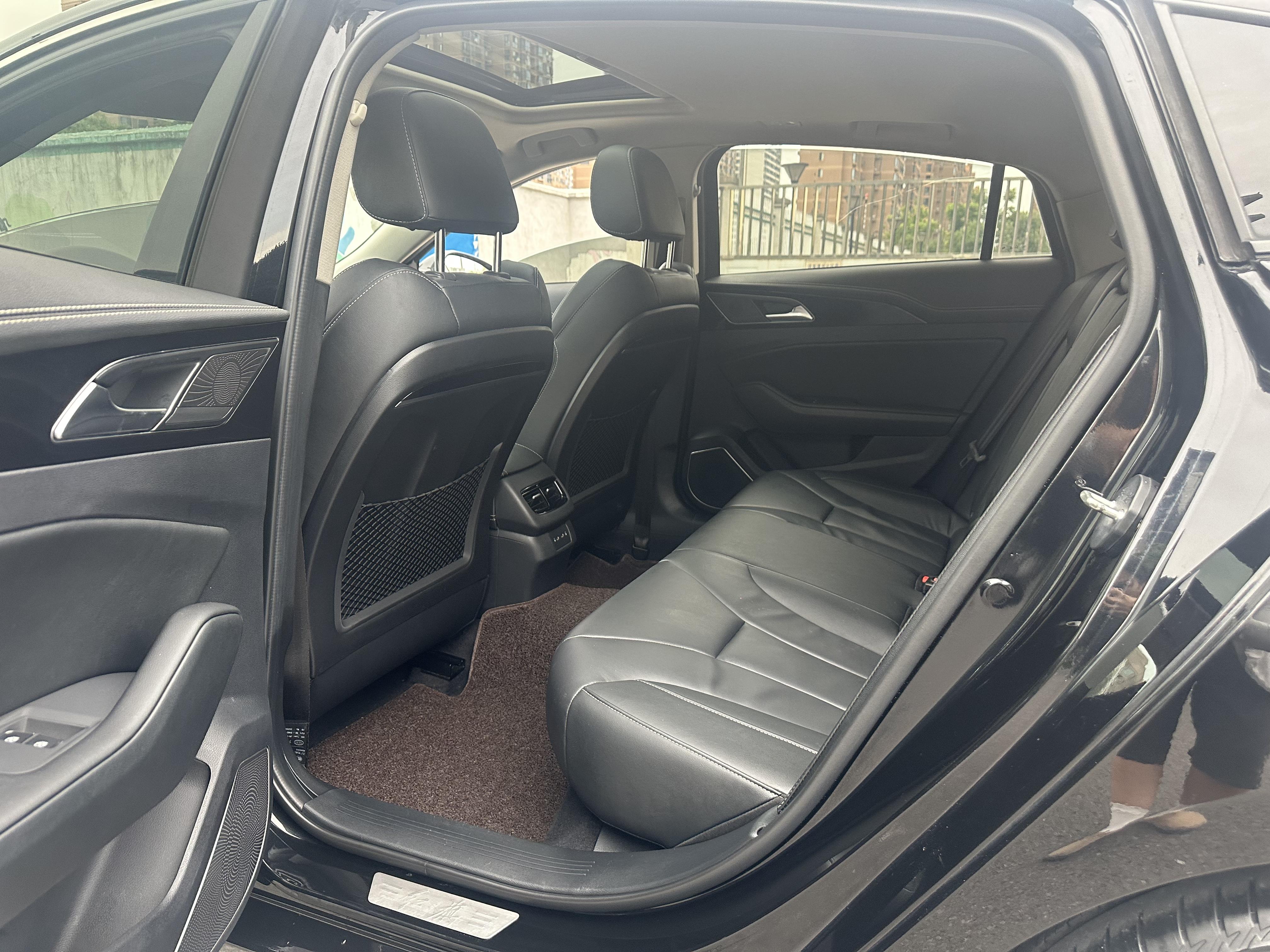 Hongqi H5 2019 thumb 11