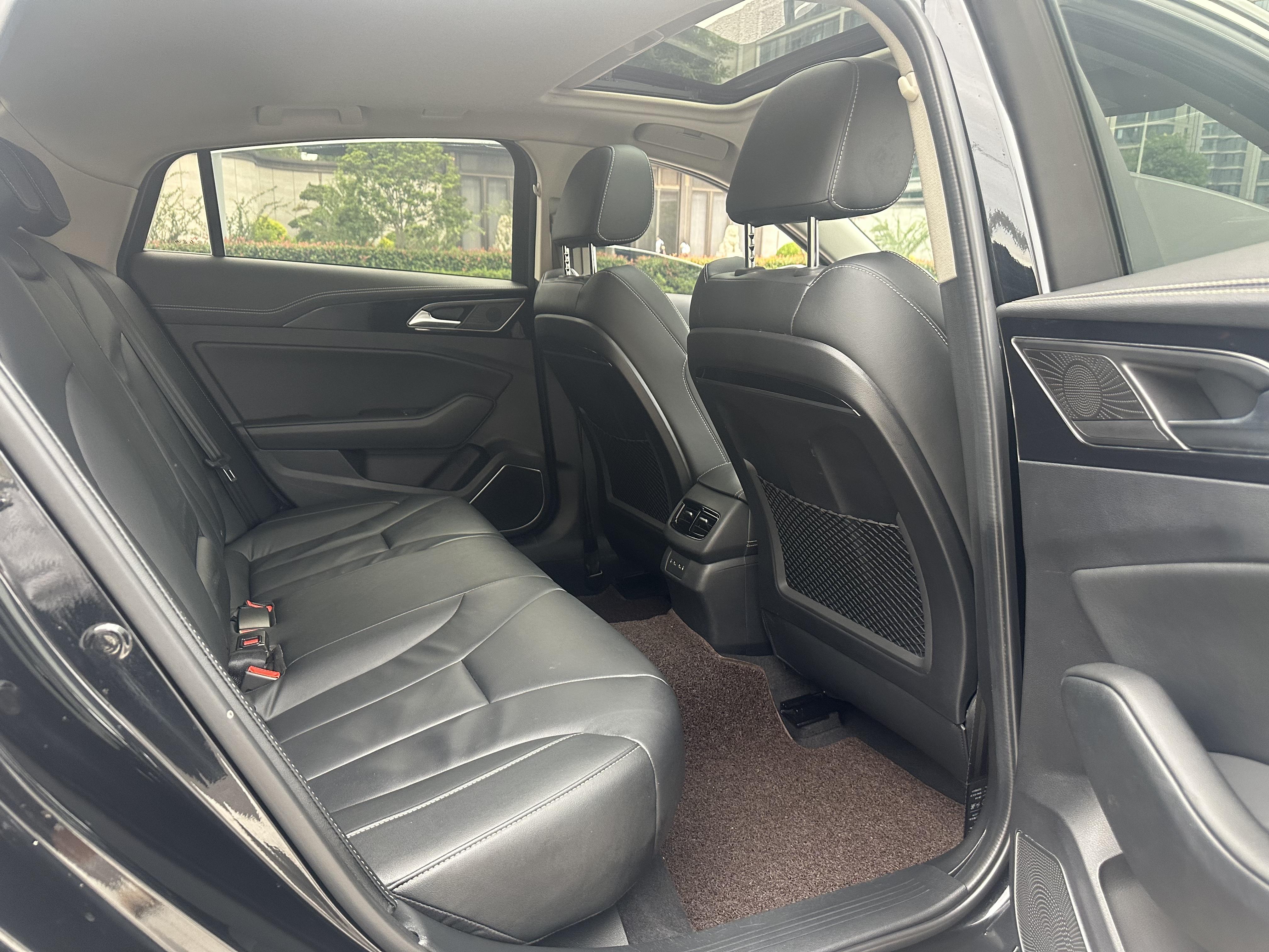 Hongqi H5 2019 thumb 12