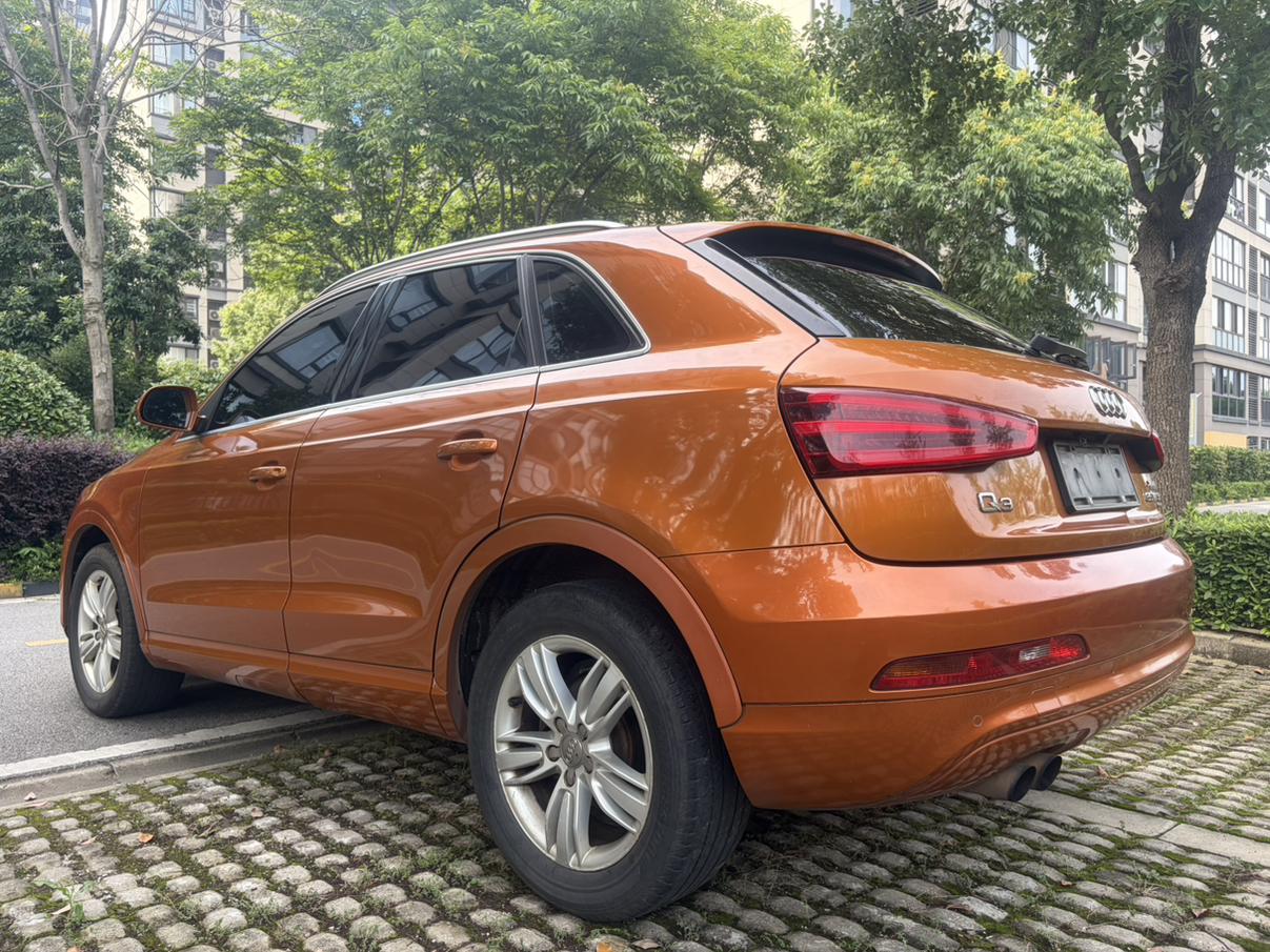 Audi Q3 2013 thumb 3