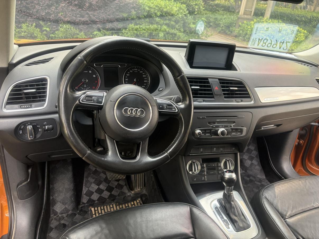 Audi Q3 2013 thumb 10