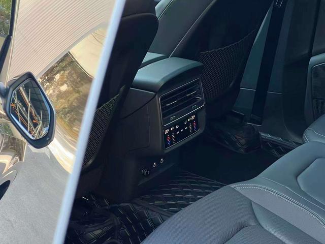 Audi Q8 2024 thumb 9