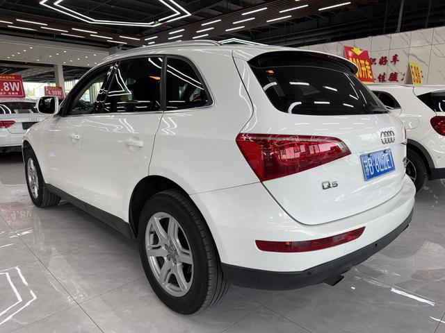 Audi Q5 2012 thumb 12
