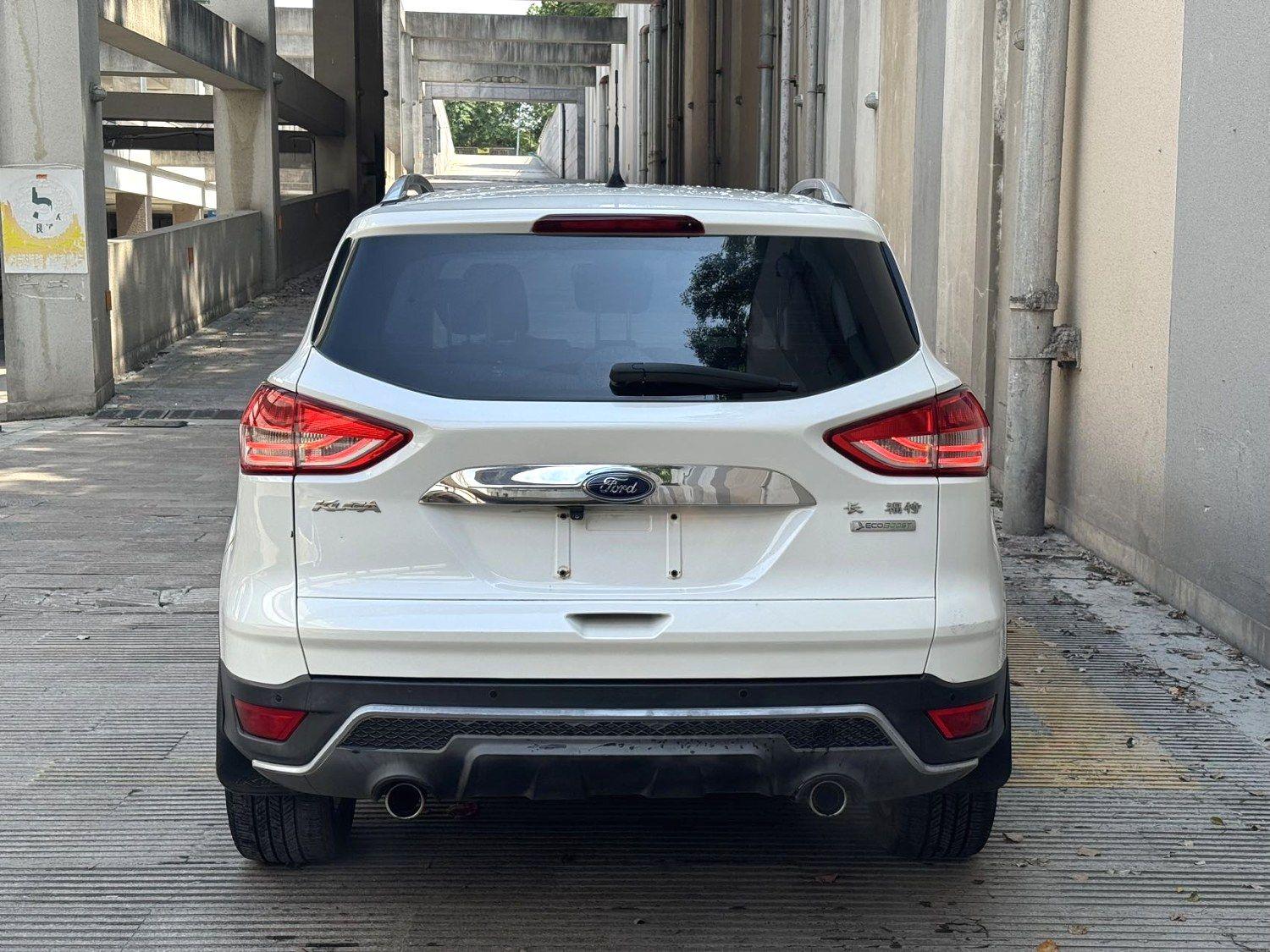 Ford Kuga 2015 thumb 3