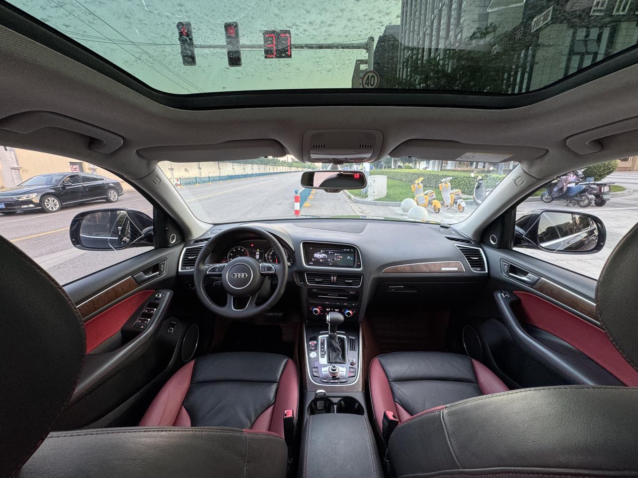 Audi Q5 2017 thumb 6