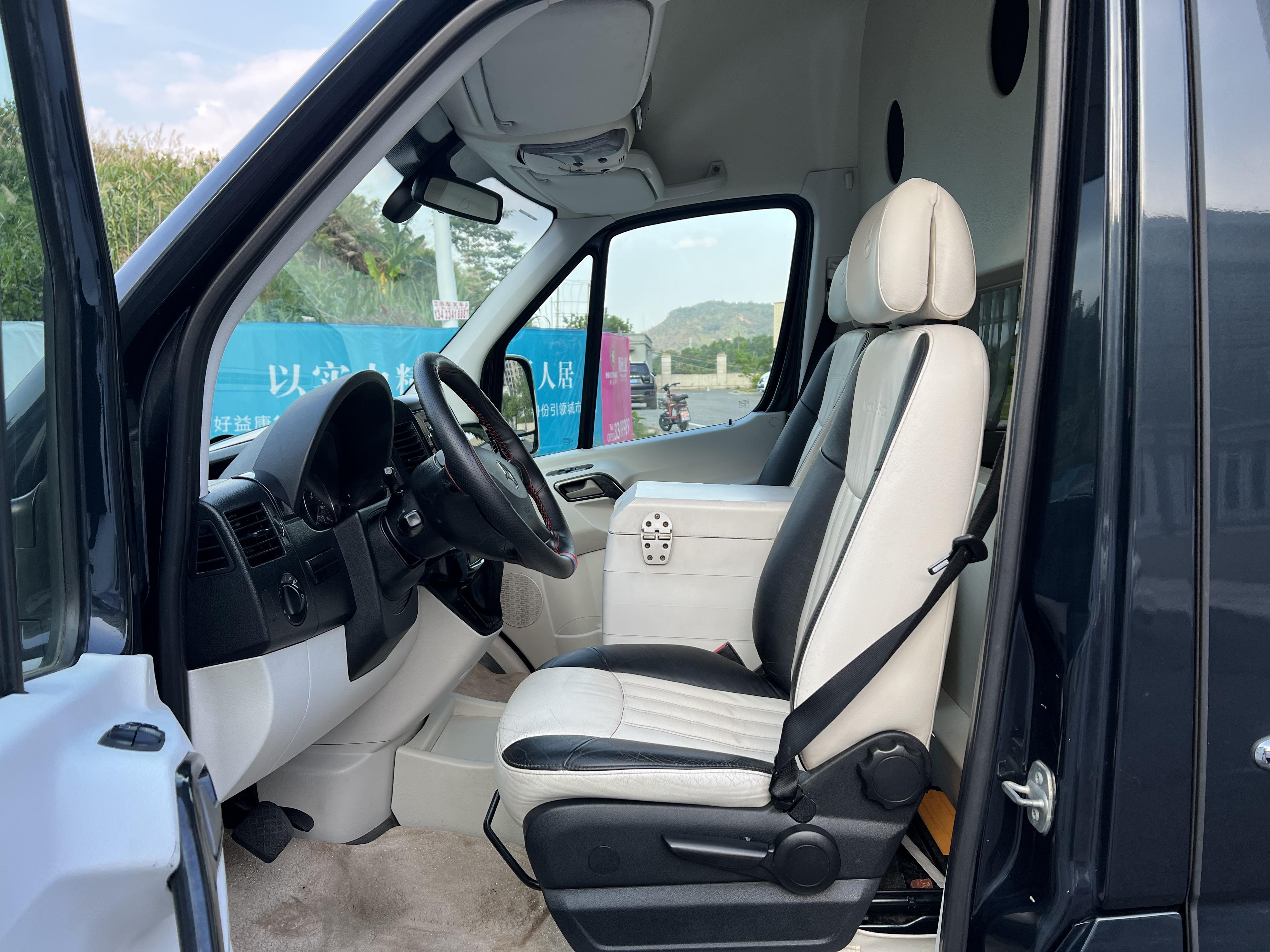 Mercedes-Benz Sprinter 2012 thumb 5