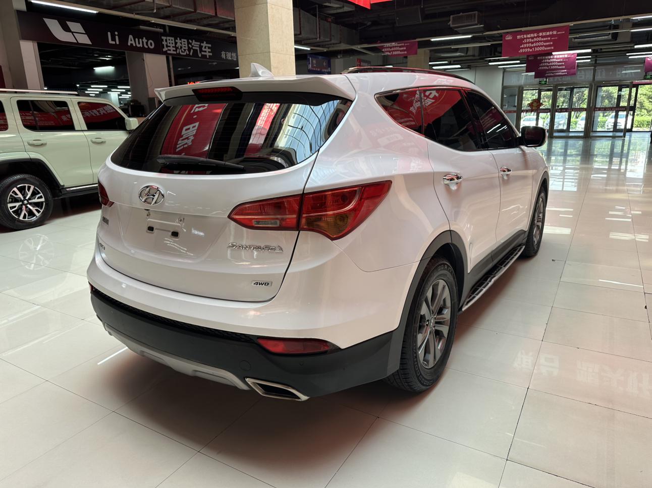 Hyundai Santa Fe 2015 thumb 4