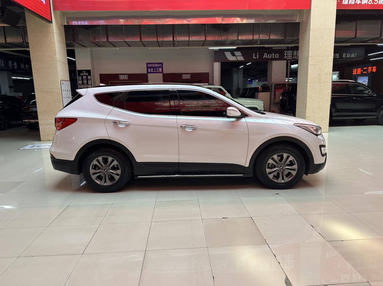 Hyundai Santa Fe 2015 thumb 5