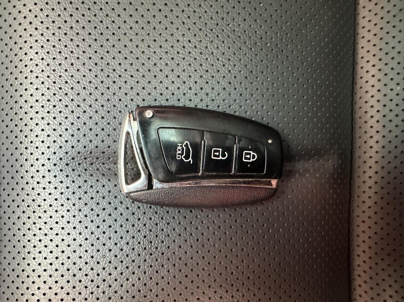 Hyundai Santa Fe 2015 thumb 7