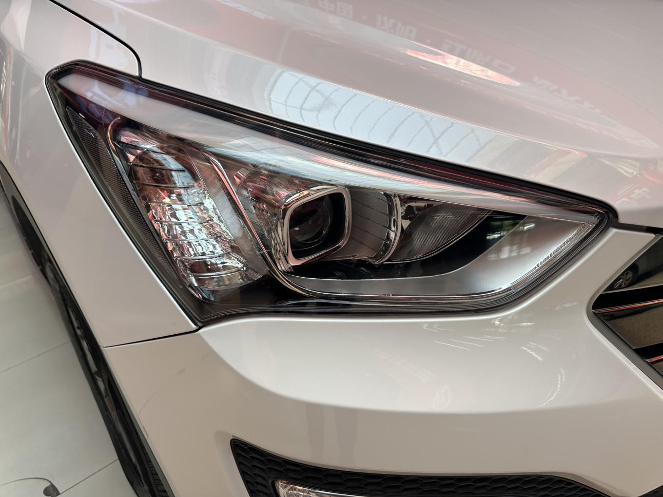 Hyundai Santa Fe 2015 thumb 8