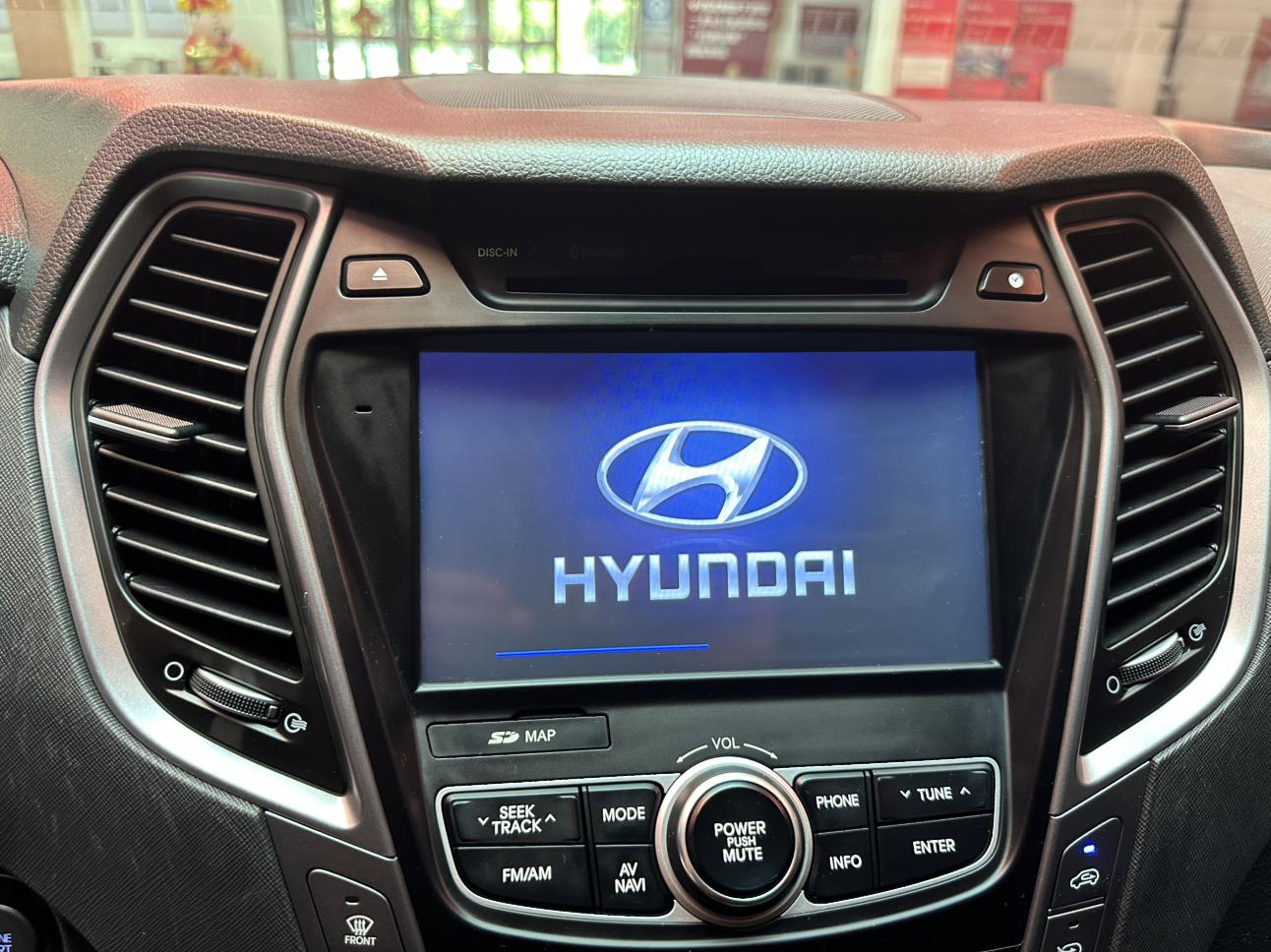 Hyundai Santa Fe 2015 thumb 12