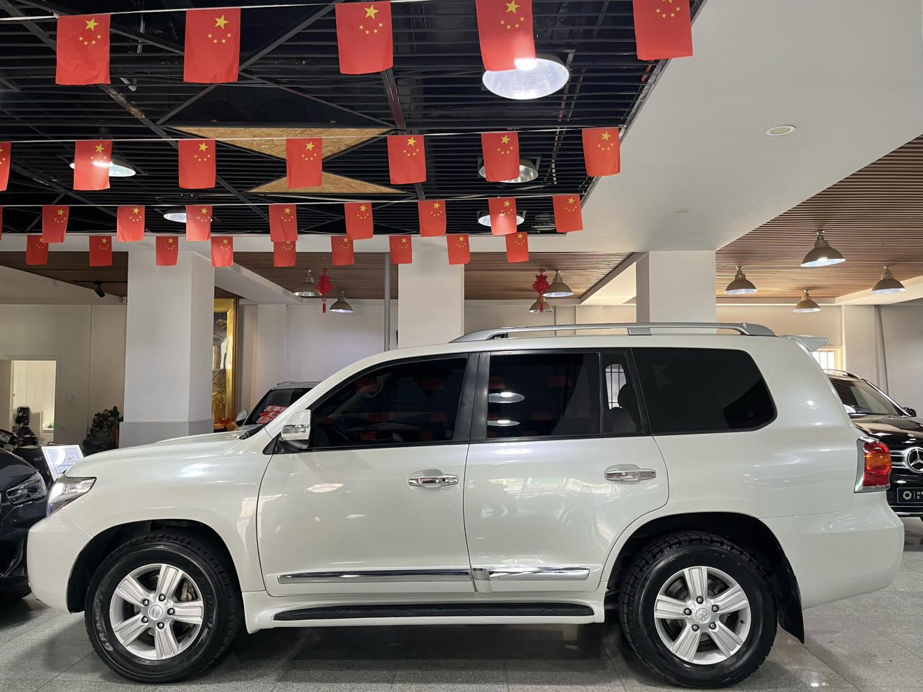 Toyota Land Cruiser 2015 thumb 2