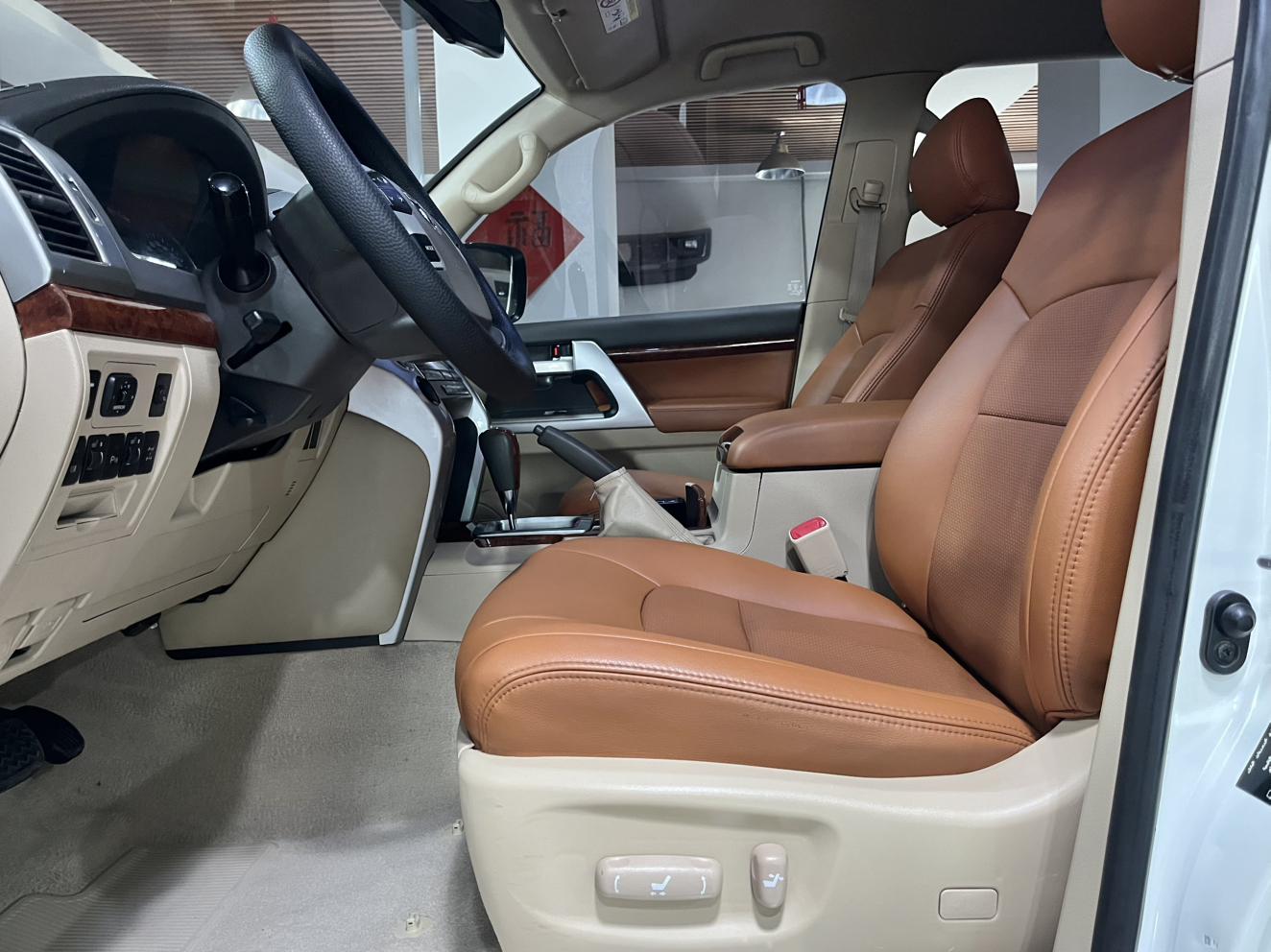 Toyota Land Cruiser 2015 thumb 12