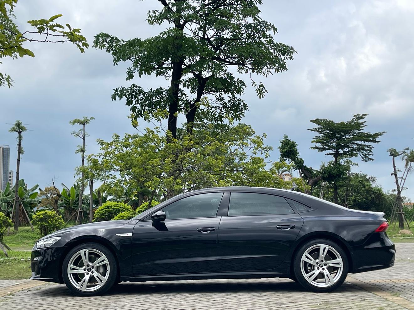 Audi A7 2022 thumb 2