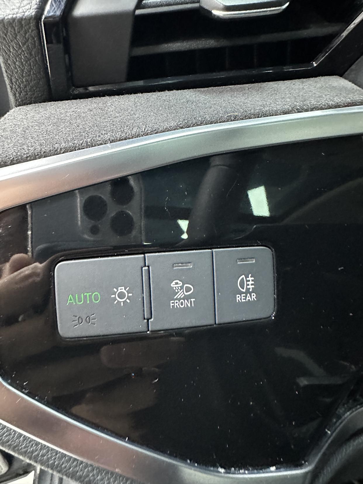 Audi Q3 2022 thumb 11