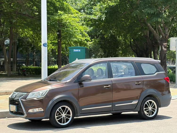 BAIC Changhe M60 2017 thumb 8