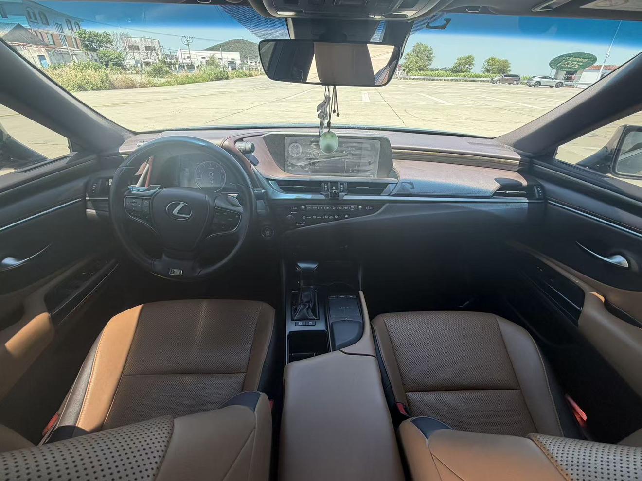 Lexus ES 2020 thumb 5
