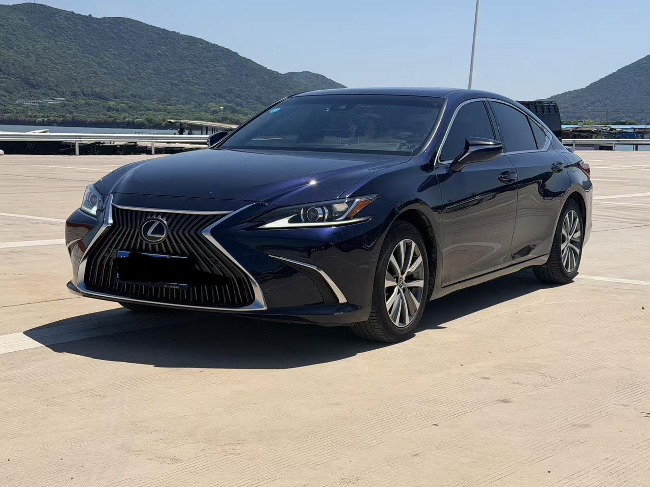 Lexus ES 2020 thumb 10