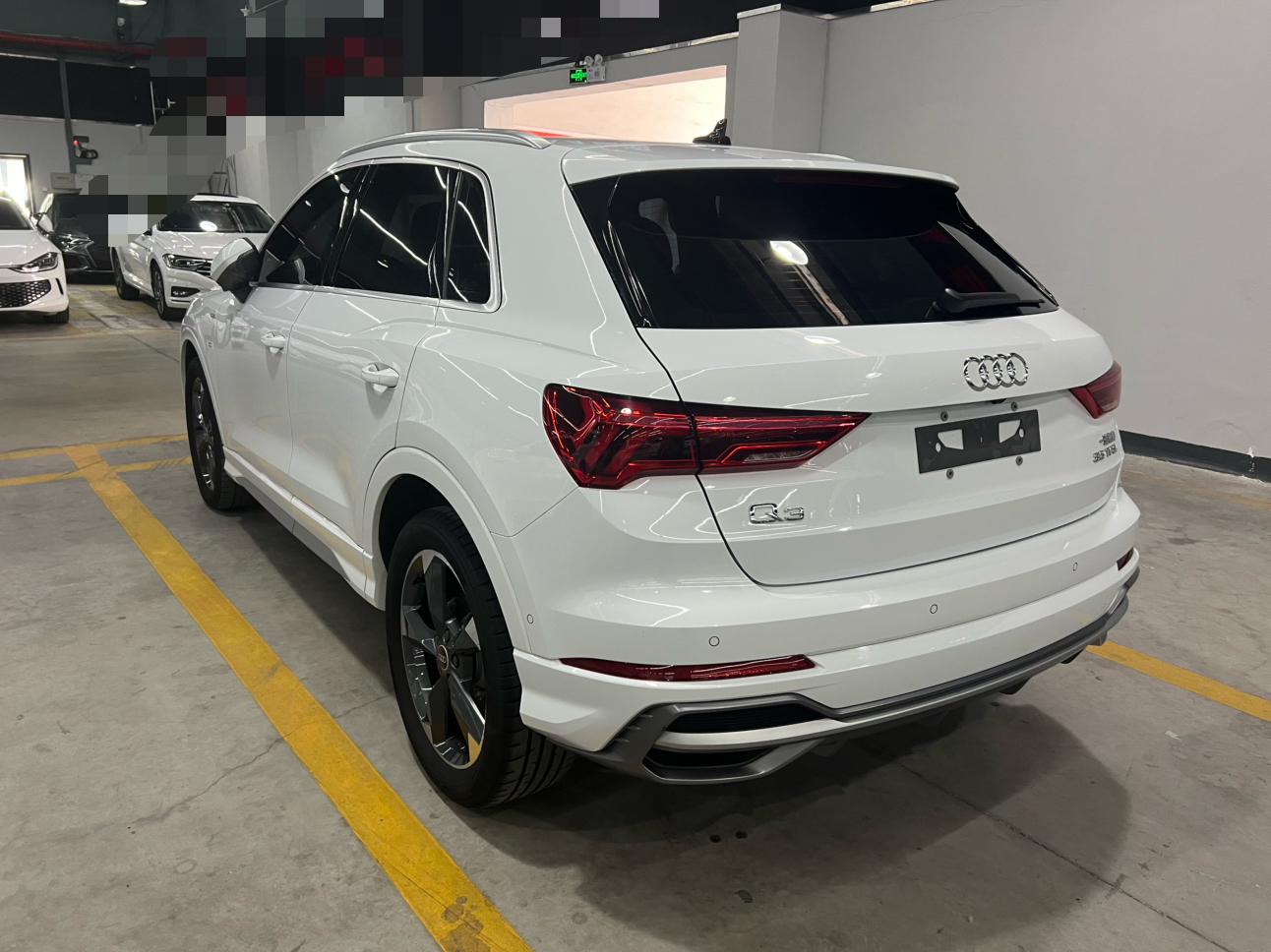 Audi Q3 2022 thumb 2