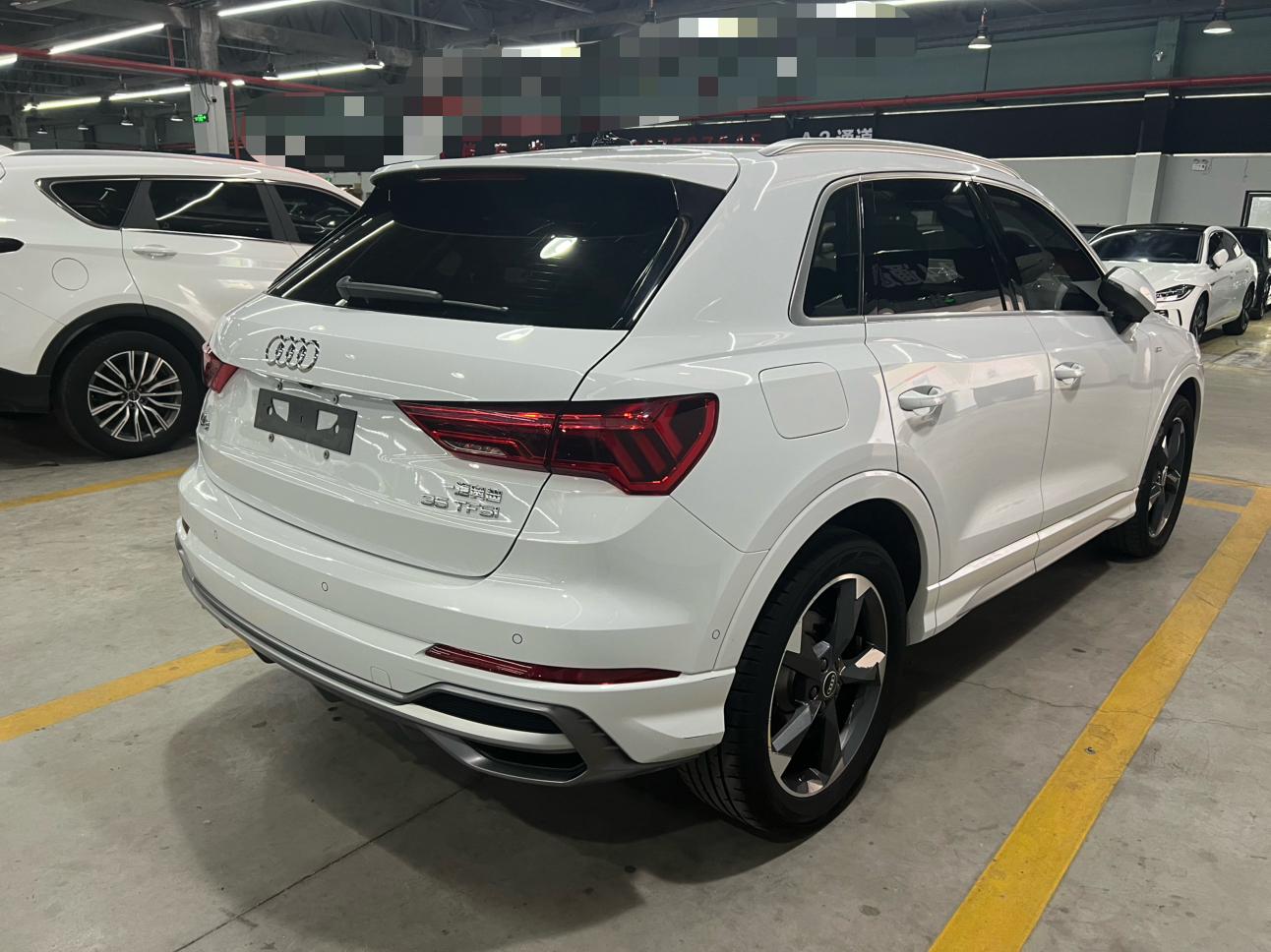 Audi Q3 2022 thumb 4