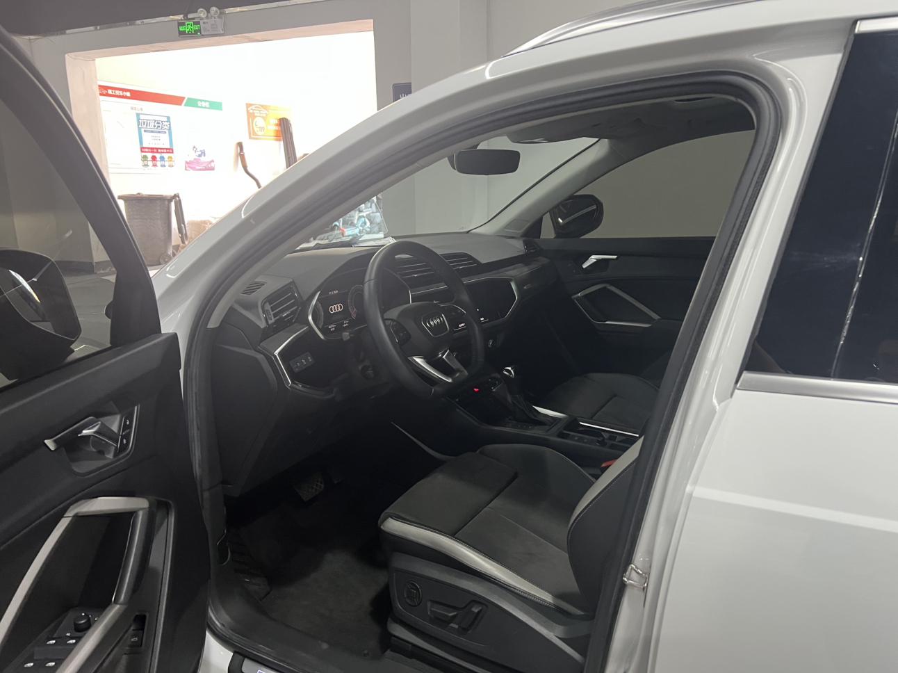 Audi Q3 2022 thumb 7
