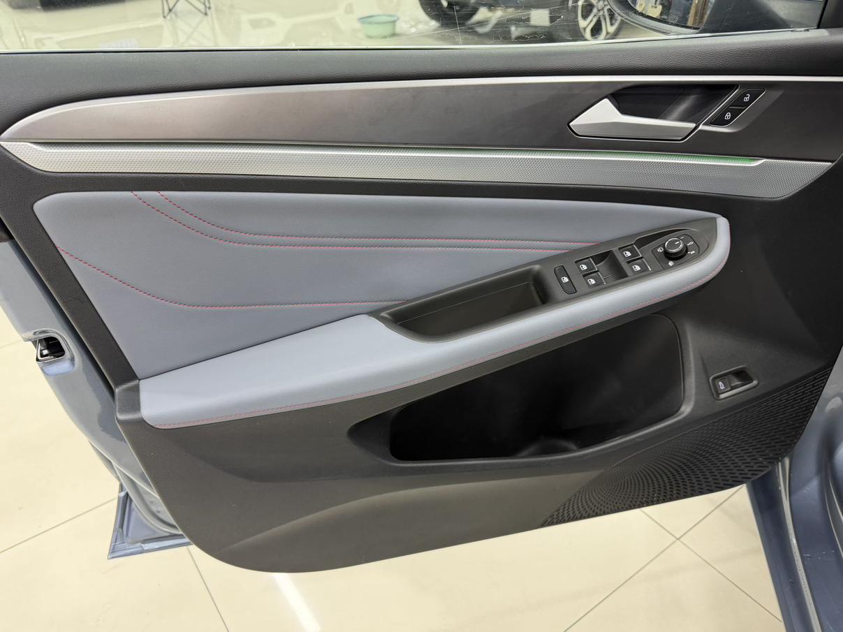 Volkswagen Lamando 2022 thumb 9