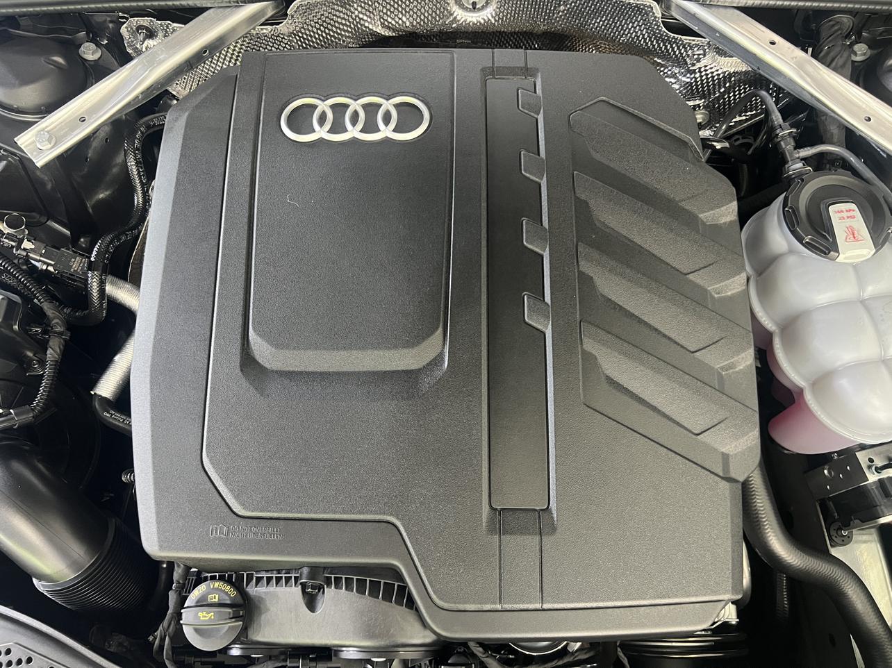 Audi Q8 2022 thumb 6
