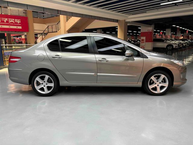 Peugeot 408 2013 thumb 6