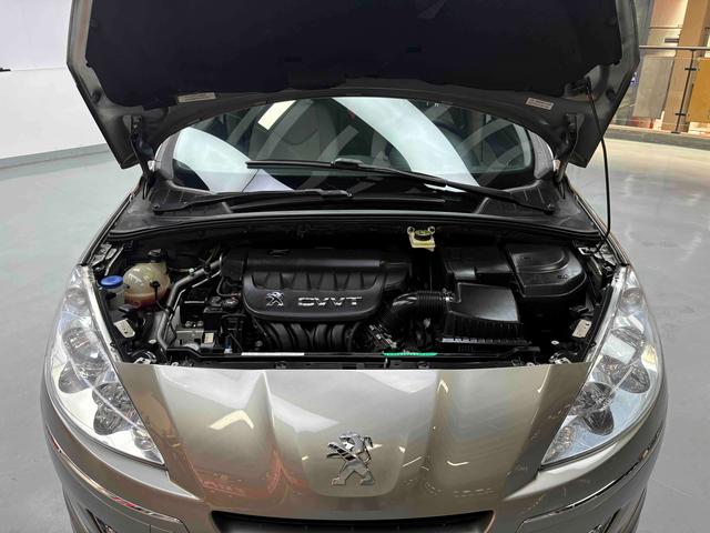 Peugeot 408 2013 thumb 8