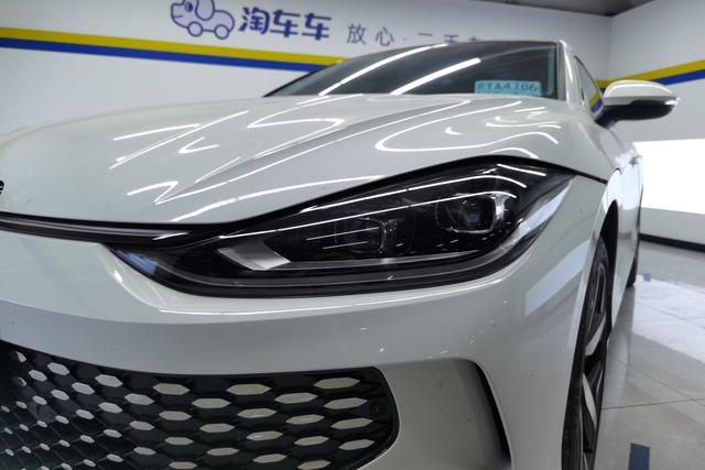 Volkswagen Lamando 2025 thumb 2