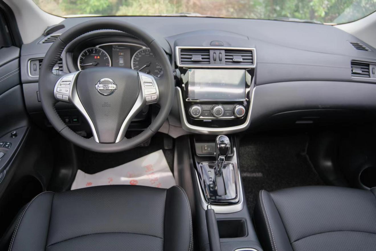 Nissan Tiida 2021 thumb 5
