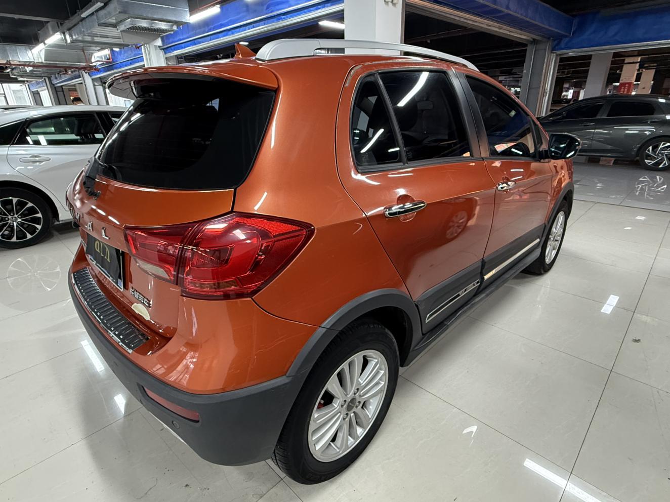 Haval H1 2015 thumb 11