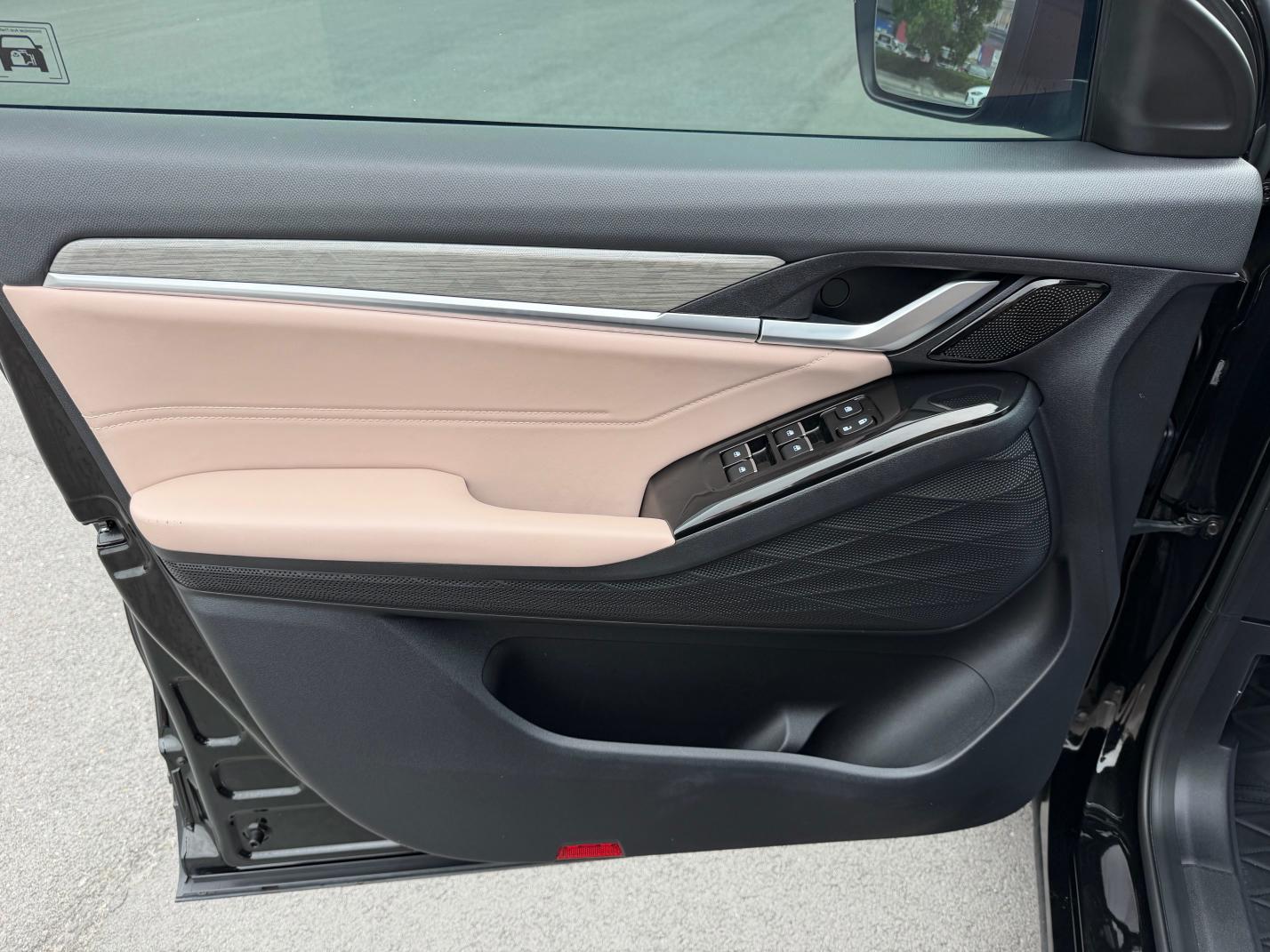 JAC QX PHEV 2023 thumb 6