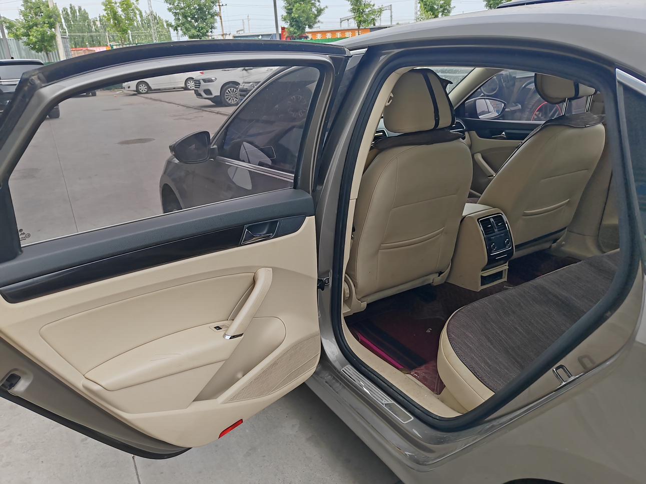 Volkswagen Passat (North America and China) 2013 thumb 5
