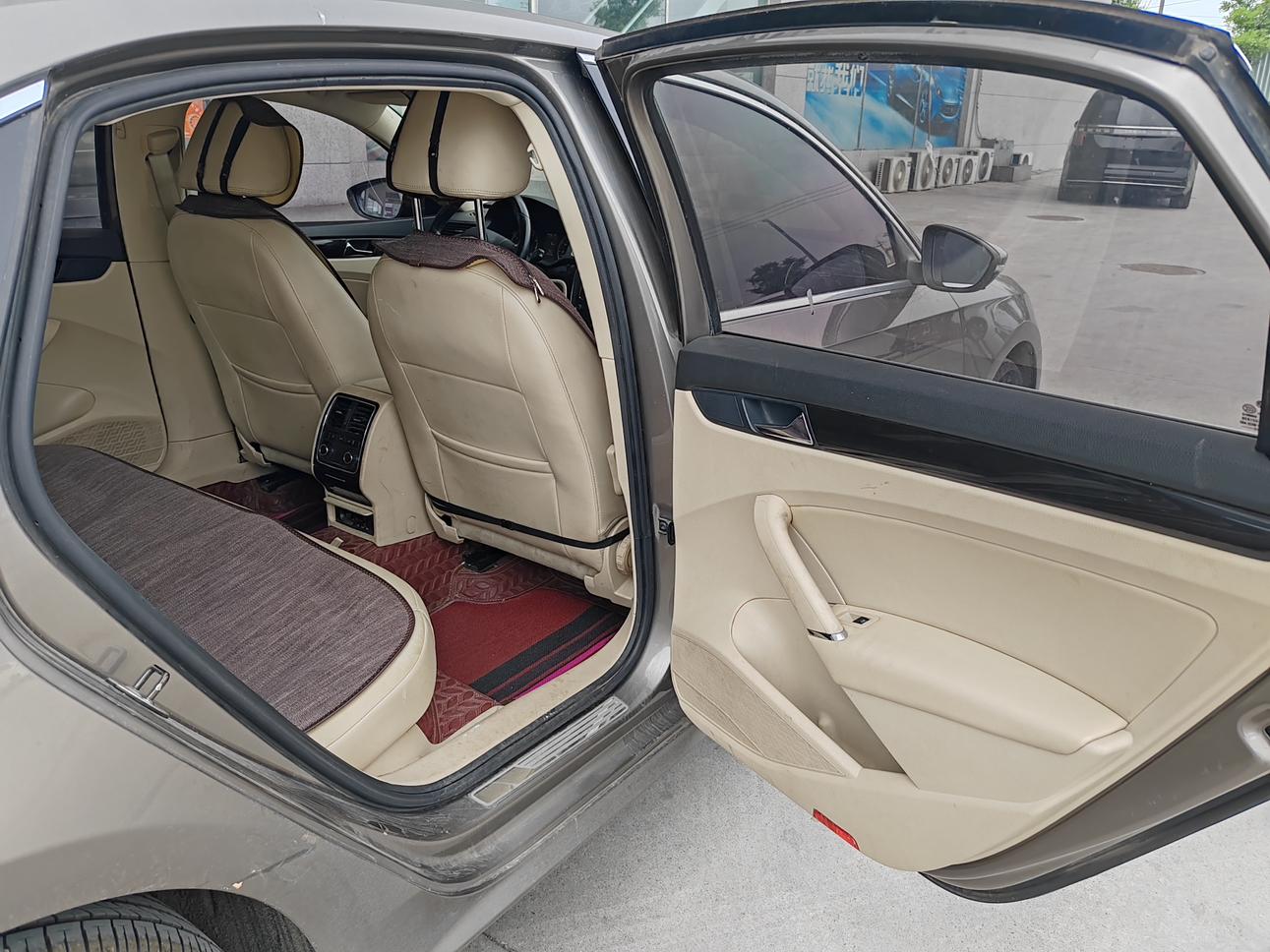 Volkswagen Passat (North America and China) 2013 thumb 12