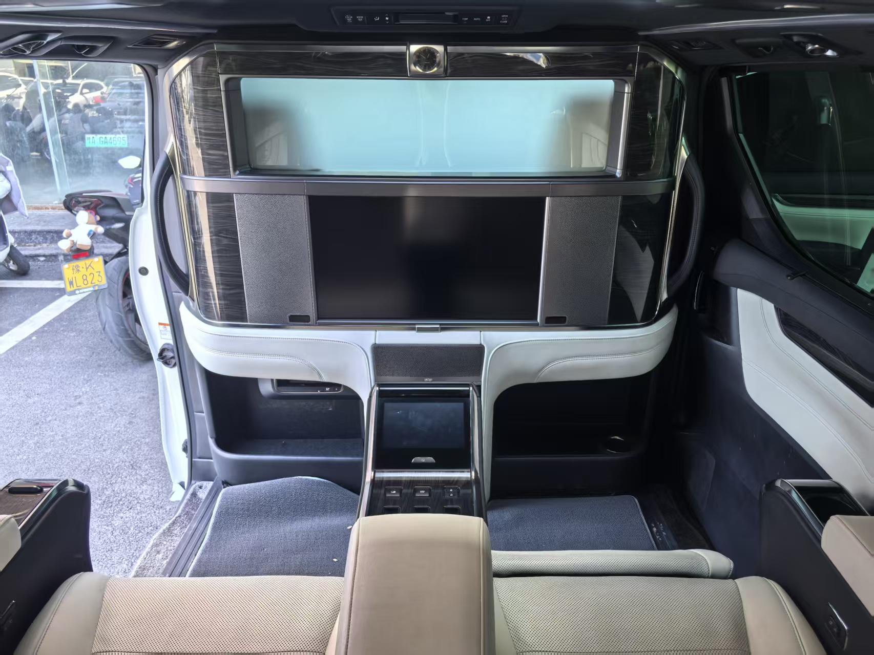 Lexus LM 2020 thumb 7