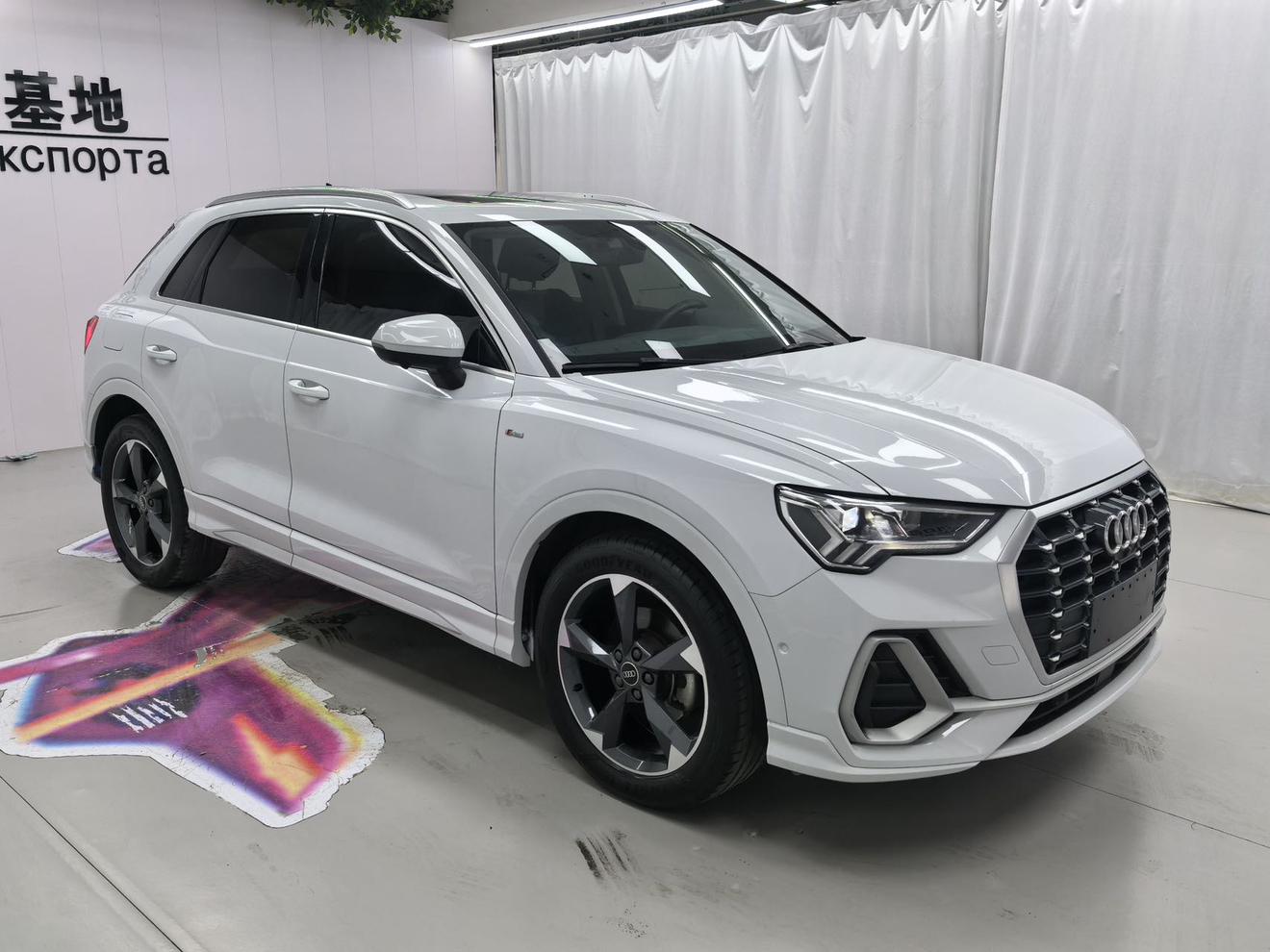 Audi Q3 2022 thumb 10