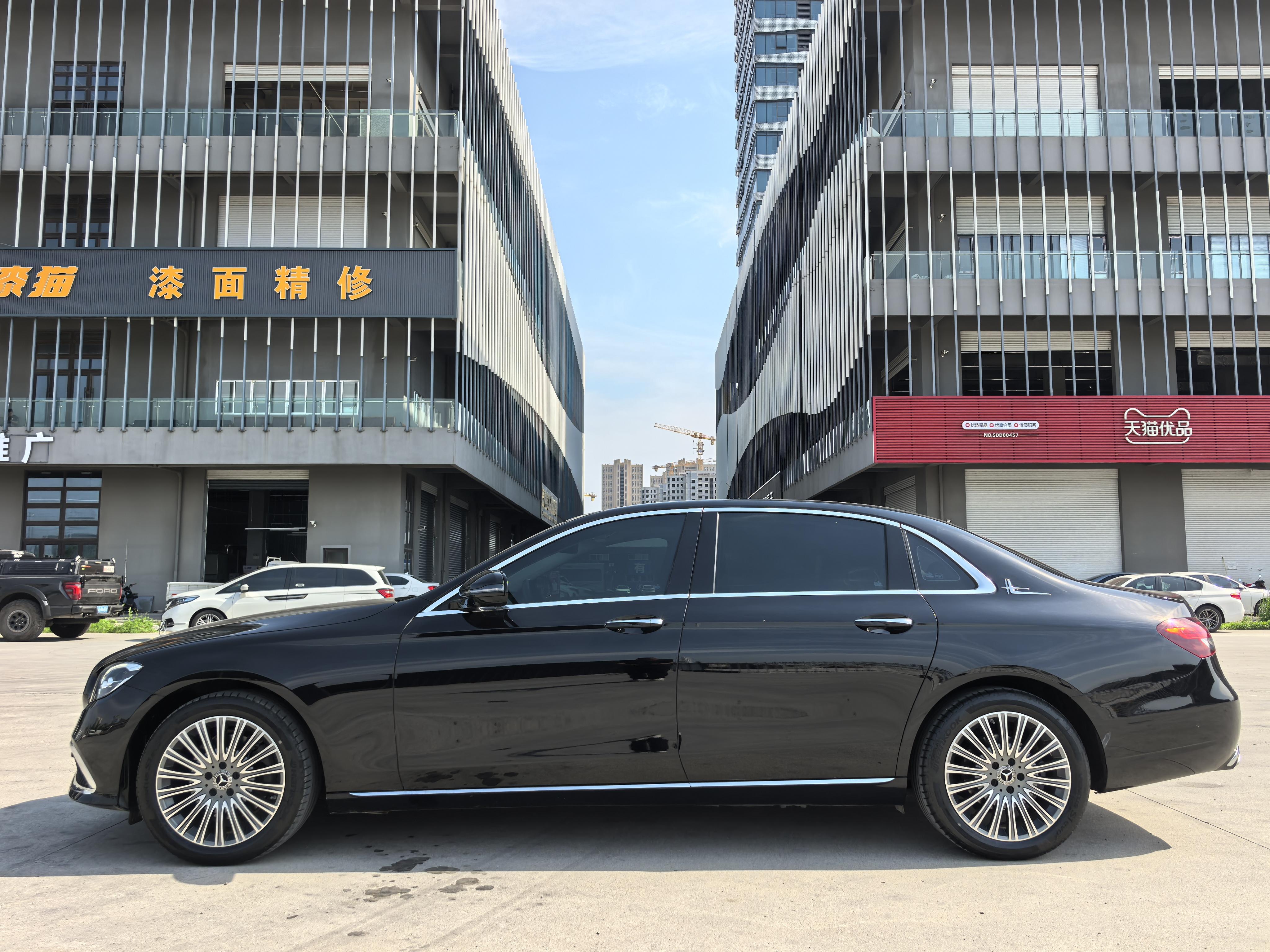Mercedes-Benz E-Класс 2023 thumb 2
