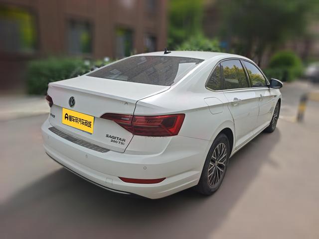 Volkswagen Sagitar 2021 thumb 2