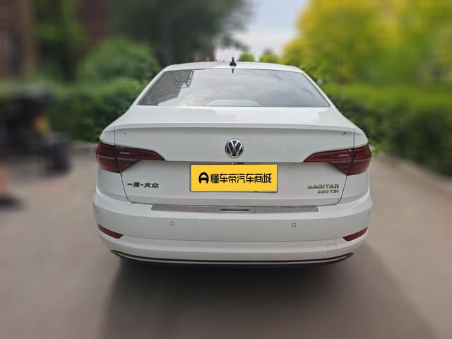 Volkswagen Sagitar 2021 thumb 3