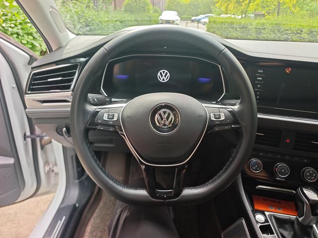 Volkswagen Sagitar 2021 thumb 9