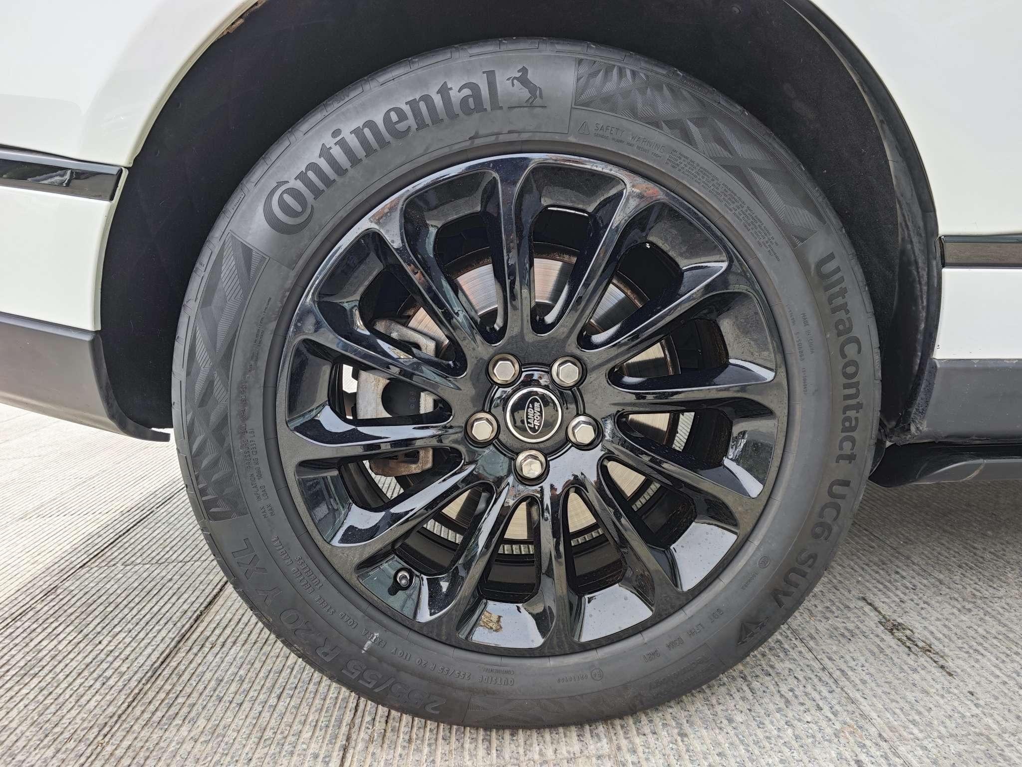 Land Rover Range Rover 2018 thumb 5