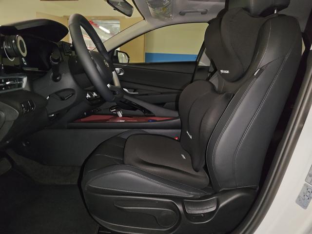 Hyundai Elantra 2023 thumb 5