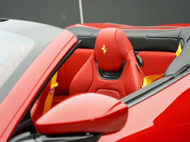 Ferrari Portofino 2021 thumb 7