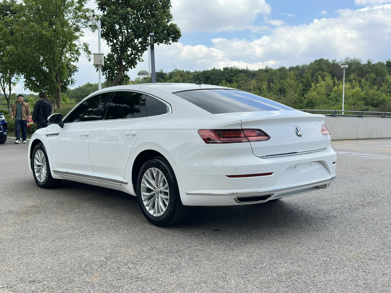 Volkswagen Arteon 2020 thumb 2