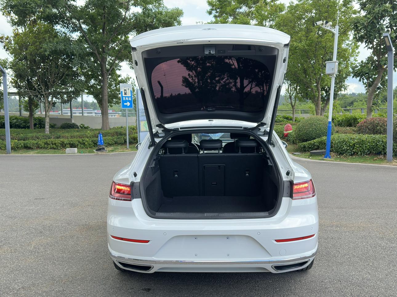 Volkswagen Arteon 2020 thumb 9