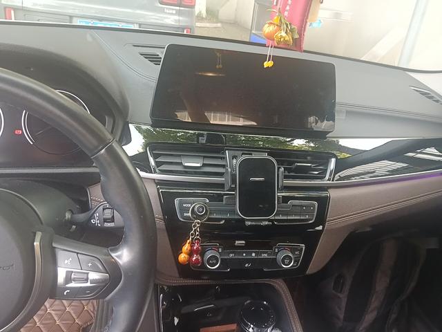 BMW X2 2021 thumb 10
