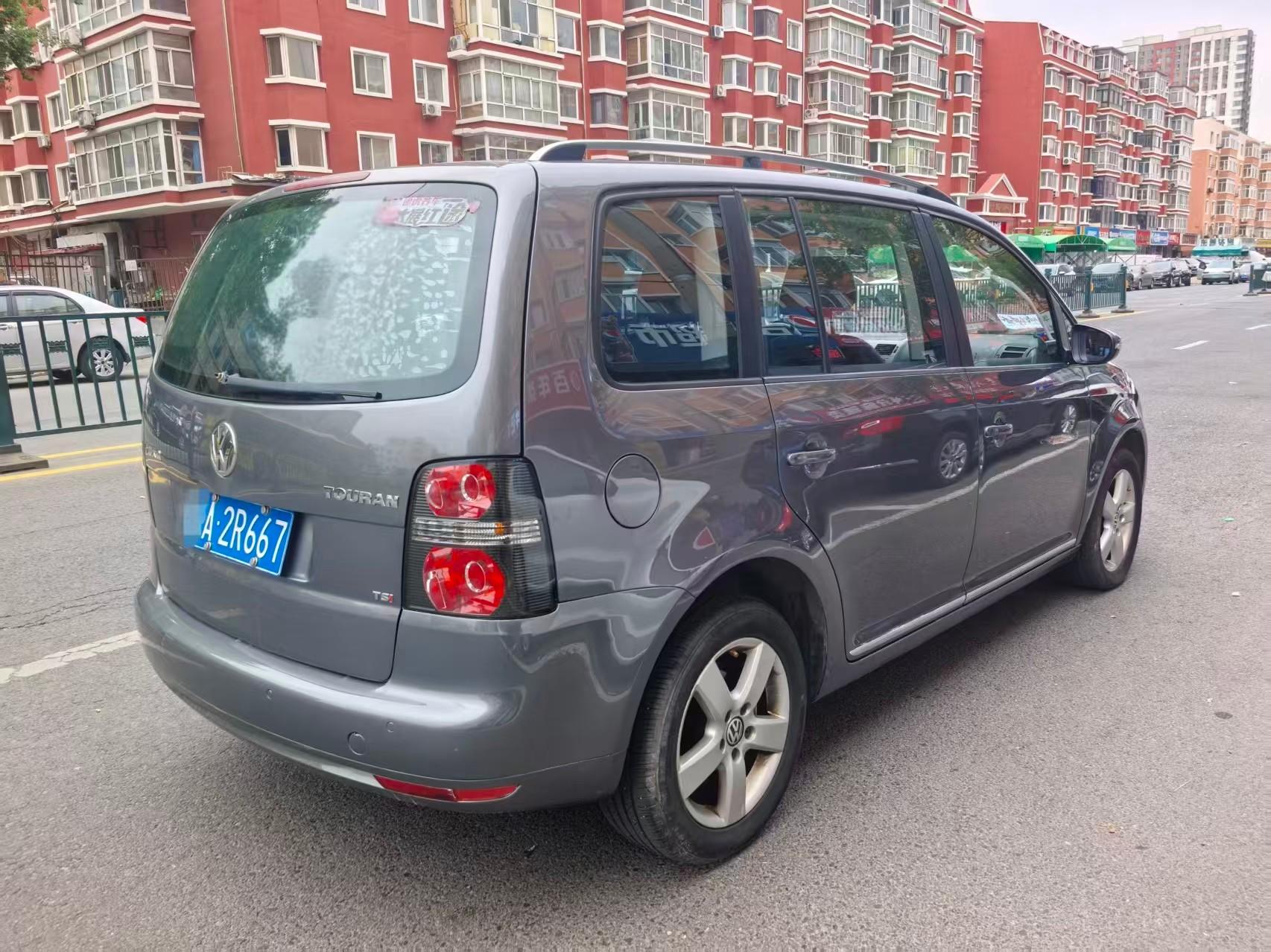 Volkswagen Touran 2013 thumb 4