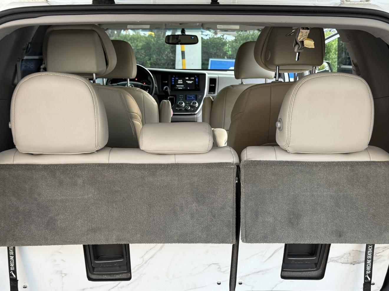 Toyota Sienna 2014 thumb 7