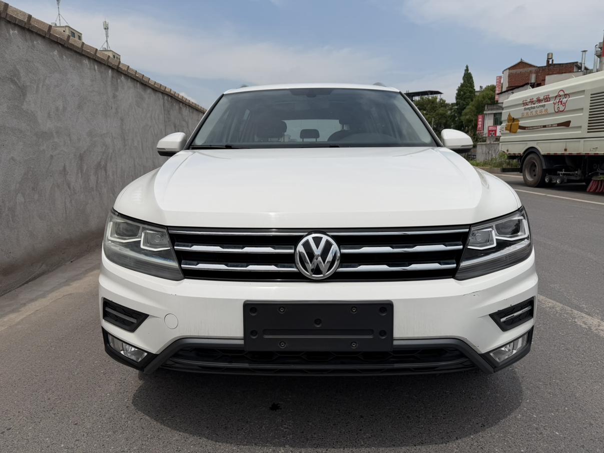 Volkswagen Tiguan 2019 thumb 9