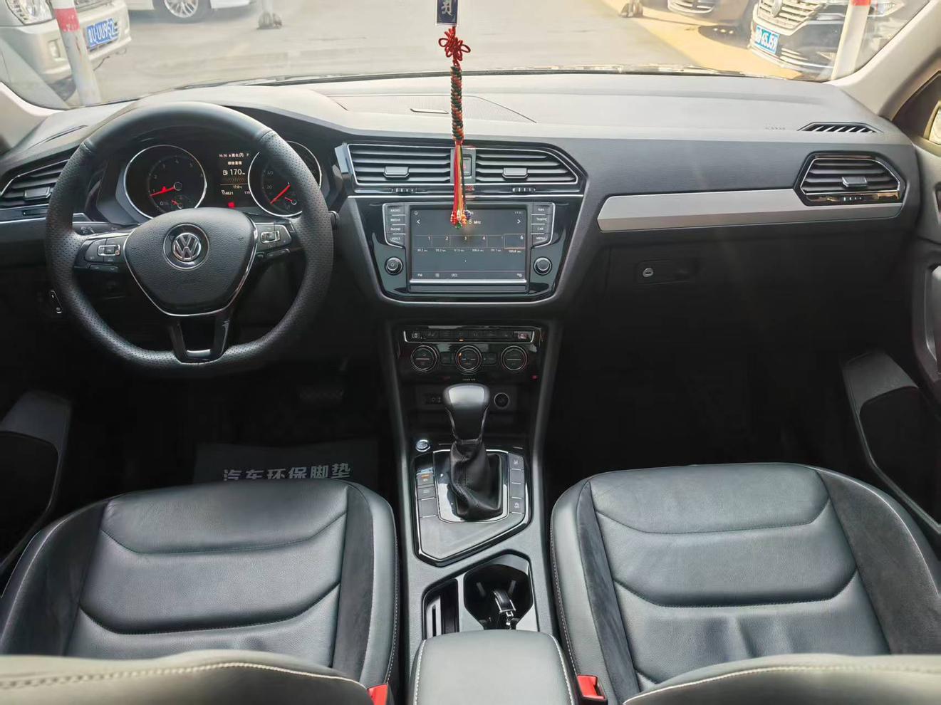 Volkswagen Tiguan 2018 thumb 5